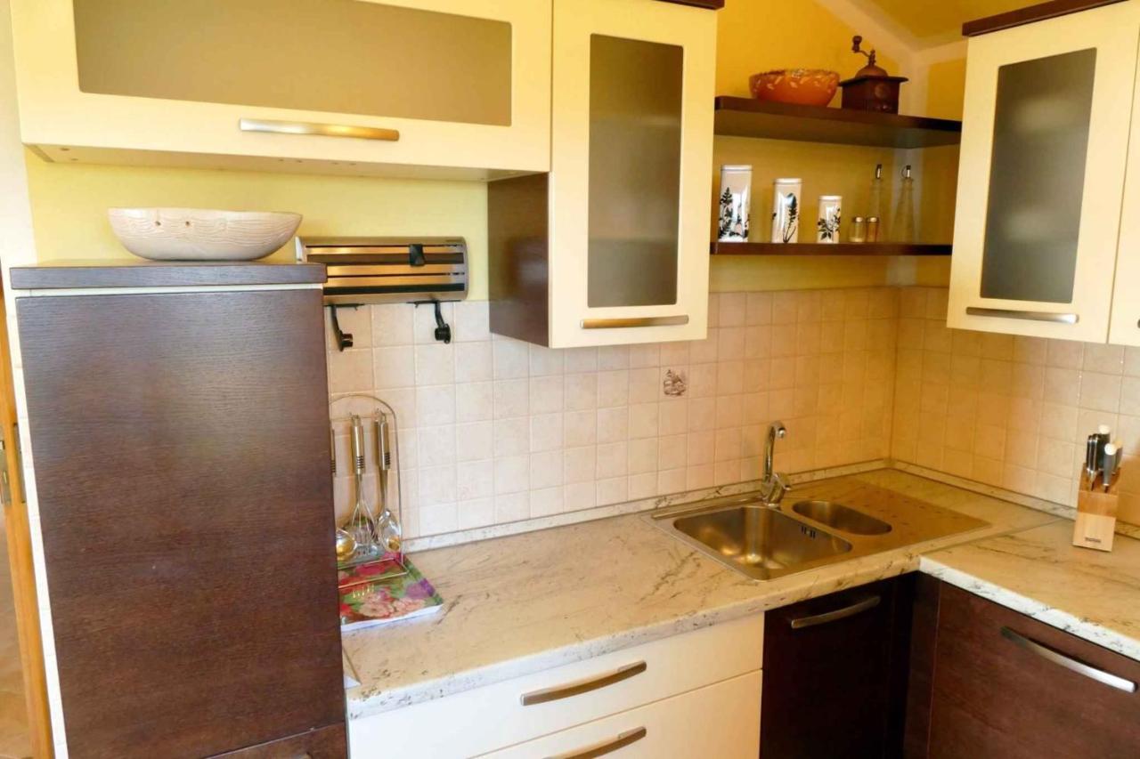Apartments In Rab - Insel Rab 39950 Mundanije Εξωτερικό φωτογραφία